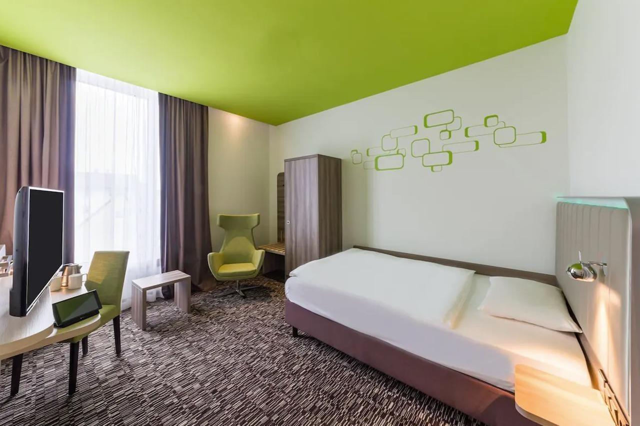 נוימרקט אין דר אוברפפלץ Park Inn By Radisson Neumarkt מראה חיצוני תמונה