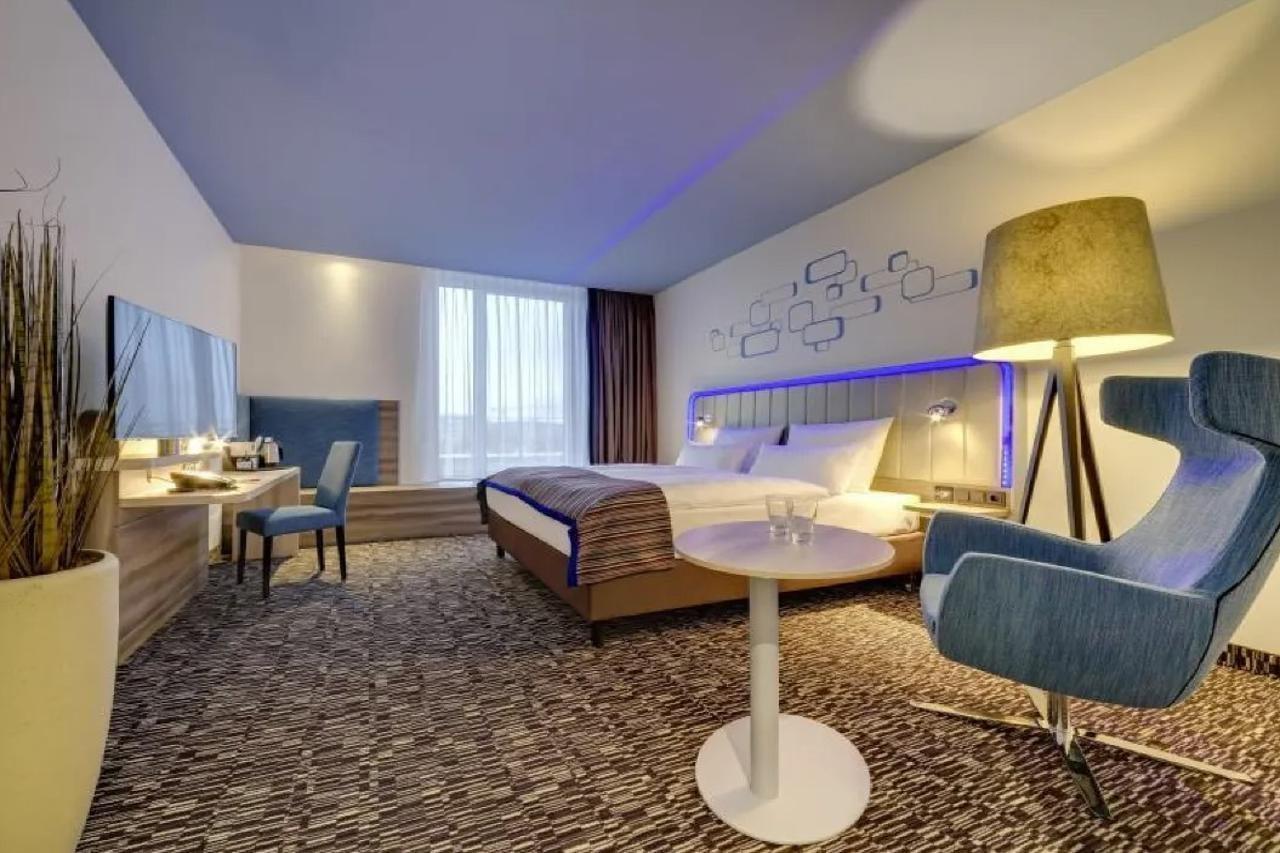 נוימרקט אין דר אוברפפלץ Park Inn By Radisson Neumarkt מראה חיצוני תמונה