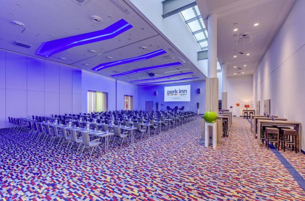 נוימרקט אין דר אוברפפלץ Park Inn By Radisson Neumarkt מראה חיצוני תמונה